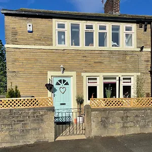 Cute And Cosy 2 Bed Holiday home